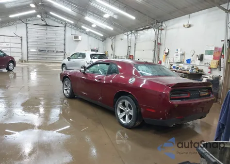 2018 Dodge Challenger Sxt из США, поврежденный, VIN 2C3CDZAG1JH276545
